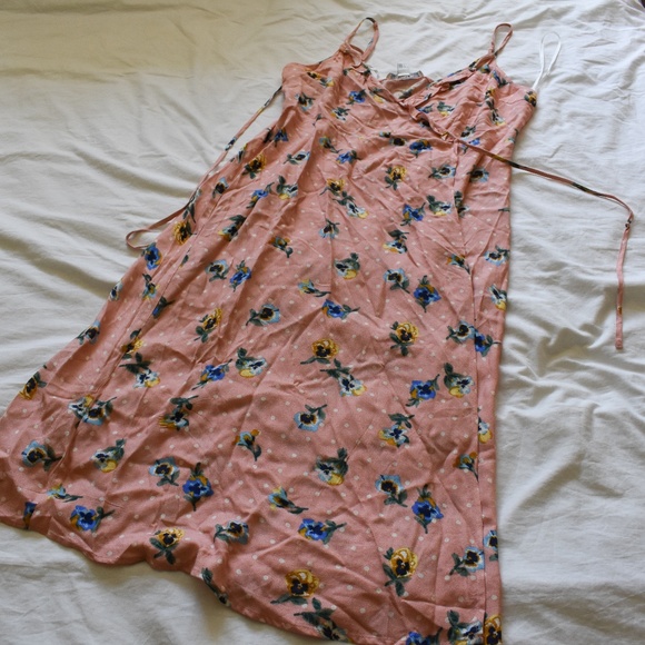 Forever 21 Dresses & Skirts - NWOT Floral Wrap Dress